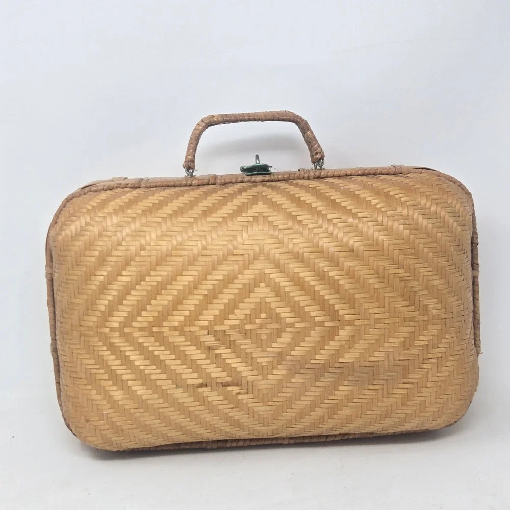 Vintage Woven Bamboo Purse Diamond Pattern Picnic Basket Boho Weave Tan 12in